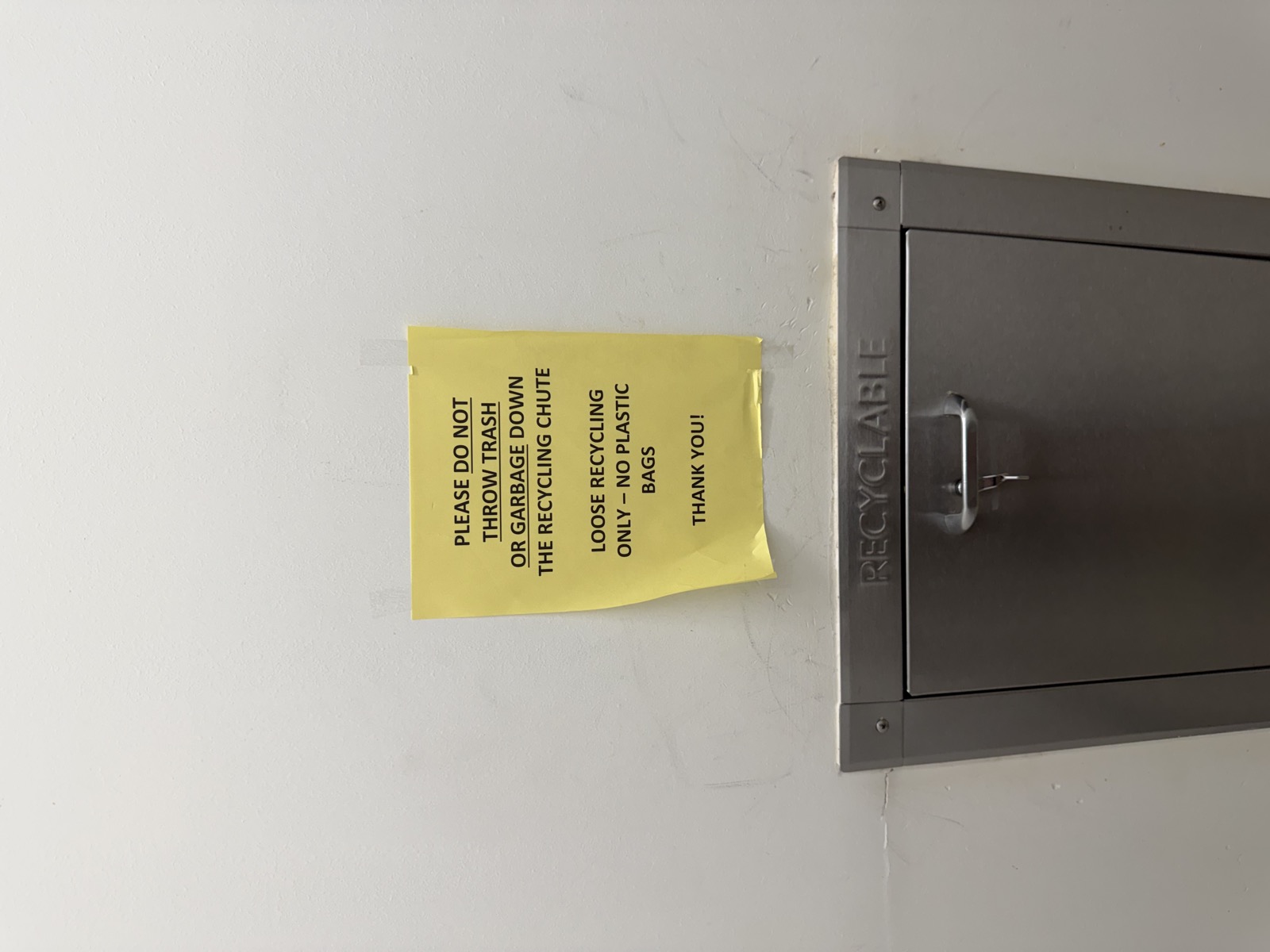 Floor 4 Trash Room - Paper Signs
